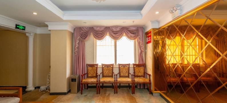 巴厘阳光酒店(瑞安街地铁站武汉理工大学南湖校区店)图片