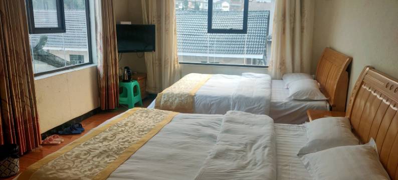 川叶乡村鱼庄图片