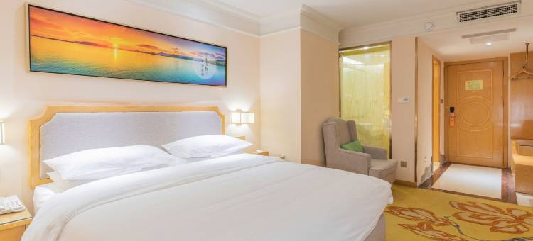 维也纳3好酒店(济南蓝翔路泉利汽配城店)图片