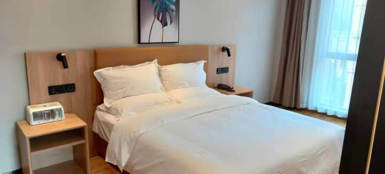 格林豪泰智选酒店(蒙城县至尊尚城1912步行街店)图片