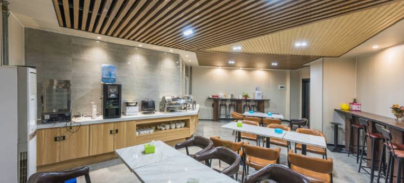 京华连锁酒店(保定火车站店)图片