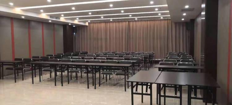 华驿酒店(左权汽车站店)图片