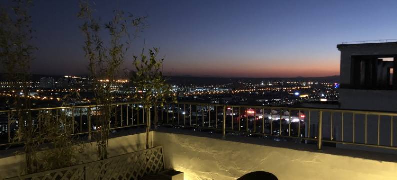 洛阳拾光电影主题民宿(大学城店)图片