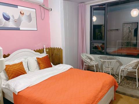 阳朔甲乙丙丁民宿(西街店)