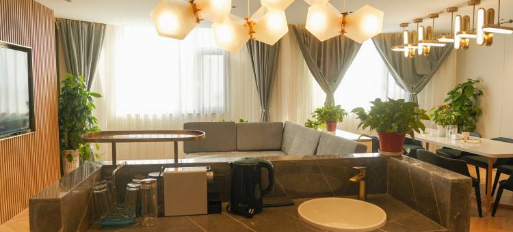 西乡鑫隆商务大酒店图片