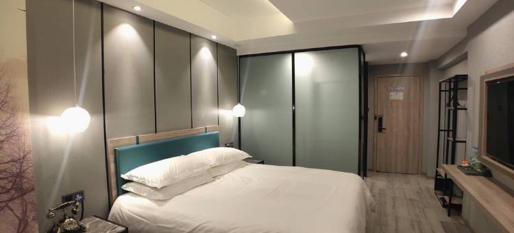 榆漫雅智酒店(台州临海杜桥宝龙广场店)图片