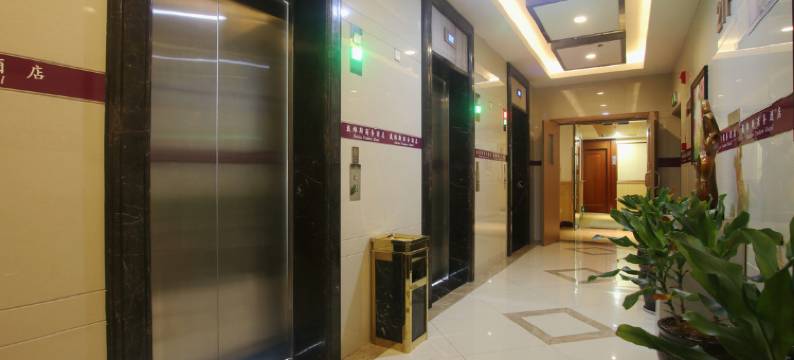 重庆戴维斯商务酒店(协信星光天地和睦路地铁站店)图片