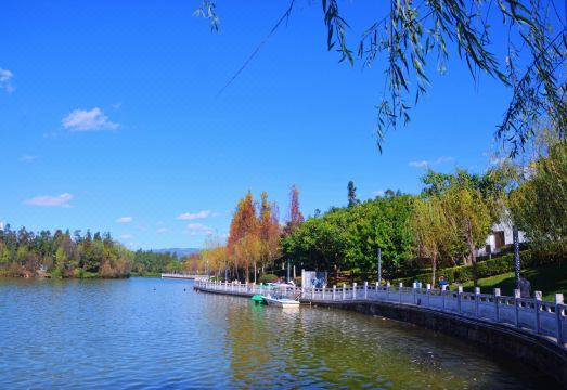 Ruishang Yuejing Hotel Hotel Overview