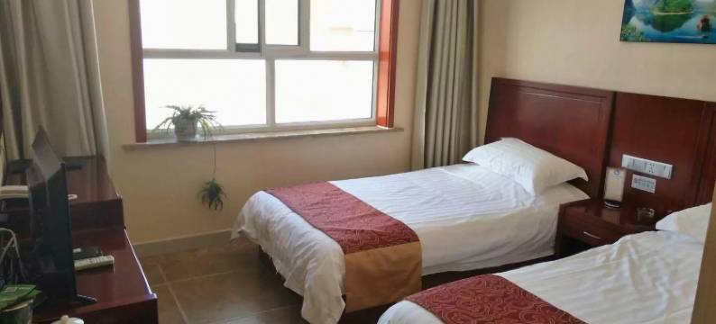 察右中旗白音宾馆图片