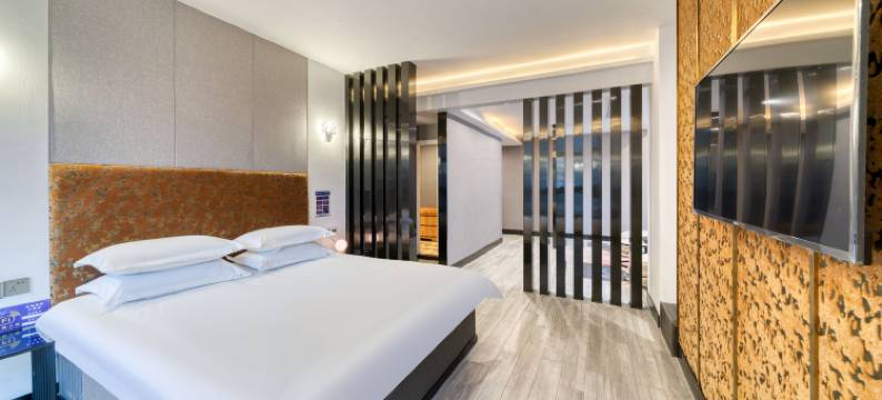 文兰酒店(杭州临安广场地铁站店)图片