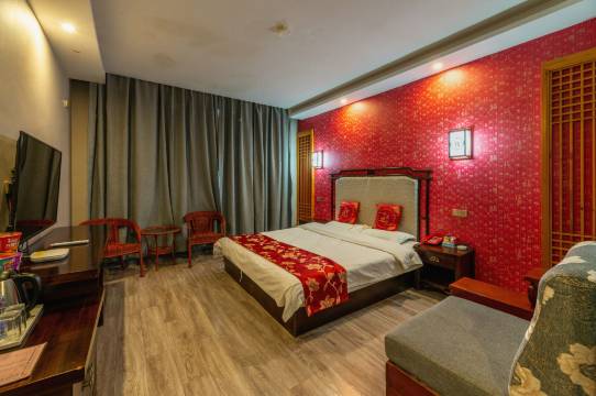 博爱鱼吻莲宾馆