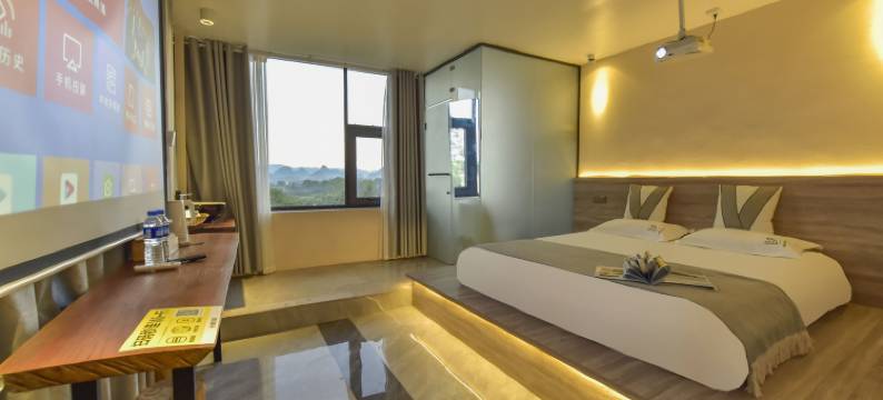 轩语舍民宿(桂林理工大学雁山店)图片