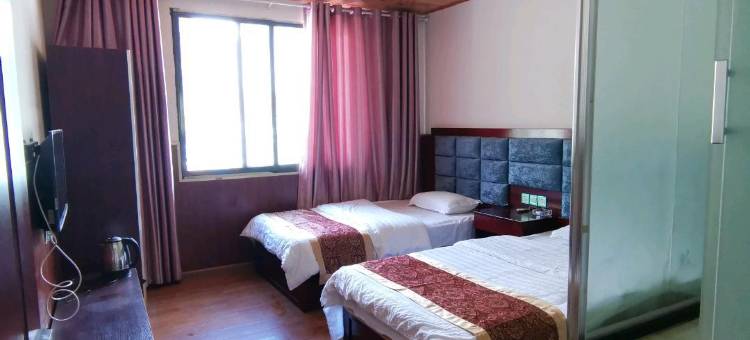 耿达龙潭山庄图片