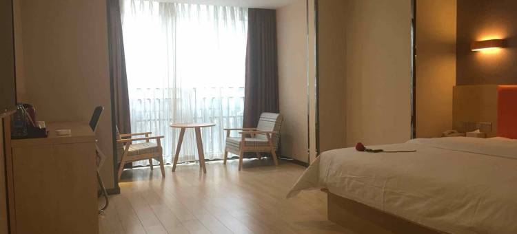 7天优品酒店(宜宾莱茵河畔店)图片