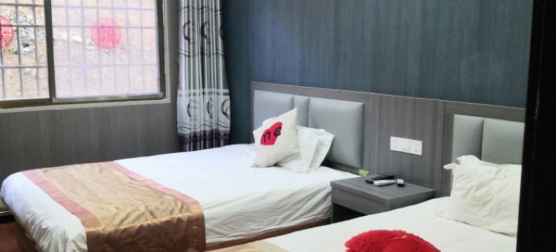 西峡19号界岭山庄图片