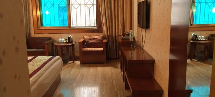 盈江华玉宾馆图片