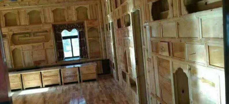 稻城阿当崩呷民居图片