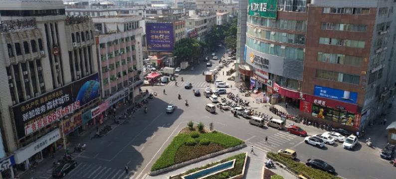 丽景商务酒店(中骏世界城店)图片