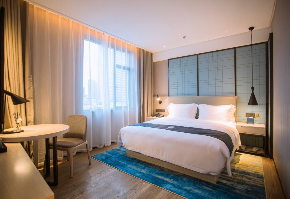 Yishang Hotel (Nanchang Bayi Square Metro Station Wushang MALL) Hotel Overview