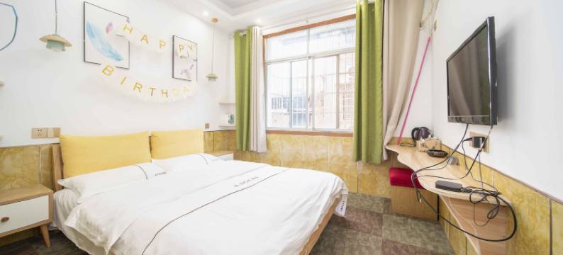 岳阳巷左艺术酒店图片