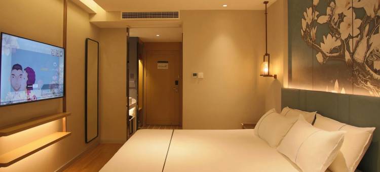 白玉兰酒店(威海高铁站韩乐坊店)图片