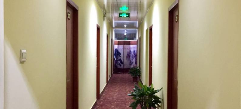 句容宜居宾馆图片