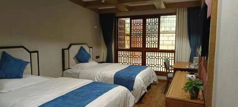 康定央吉岭民宿图片