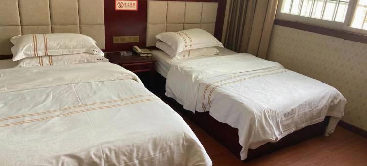 鸿鑫电竞酒店(新宁汽车西站店)图片