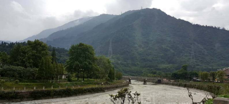 顺河客栈(映秀震中遗址店)图片