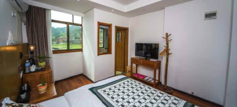 西江千户苗寨入云别苑酒店(一号风雨桥店)图片