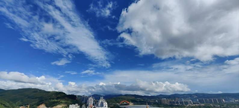 西双版纳景洪境悦微澜高层观景民宿(告庄星光夜市店)图片
