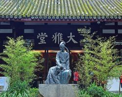 Poetic summer nights at Chengdu Du Fu Thatched Cottage Museum