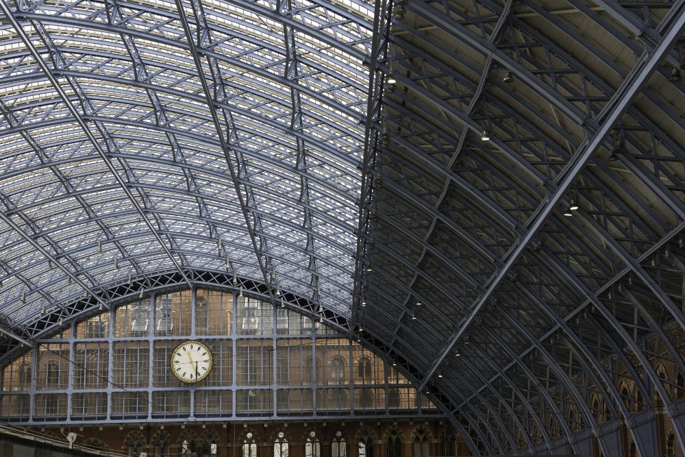 Take a train from Newcastle to London Victoria