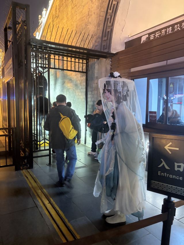 西安钟楼旅行图片 5