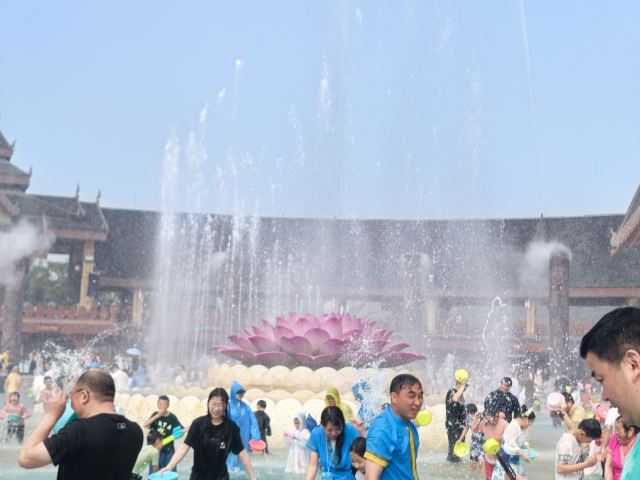 西双版纳傣族园旅行图片 3