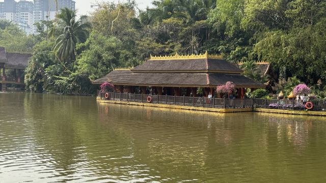 曼听御花园景区旅行图片 5