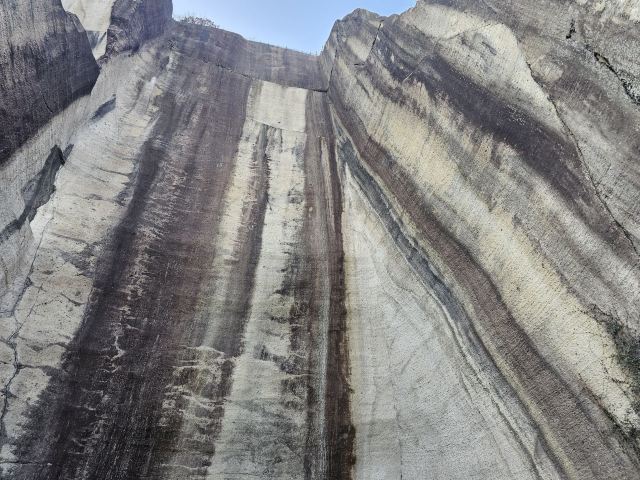 绍兴东湖风景区旅行图片 1