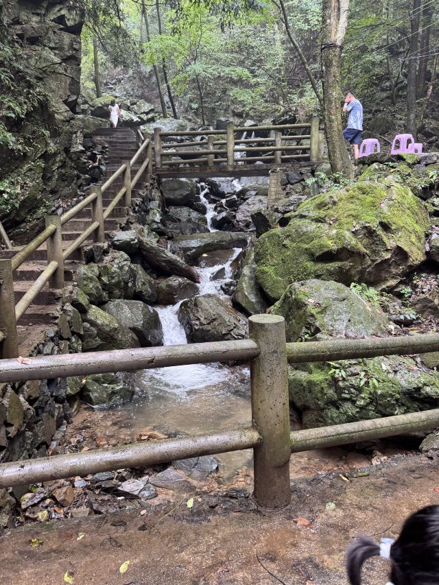 藏龙百瀑旅行图片 1