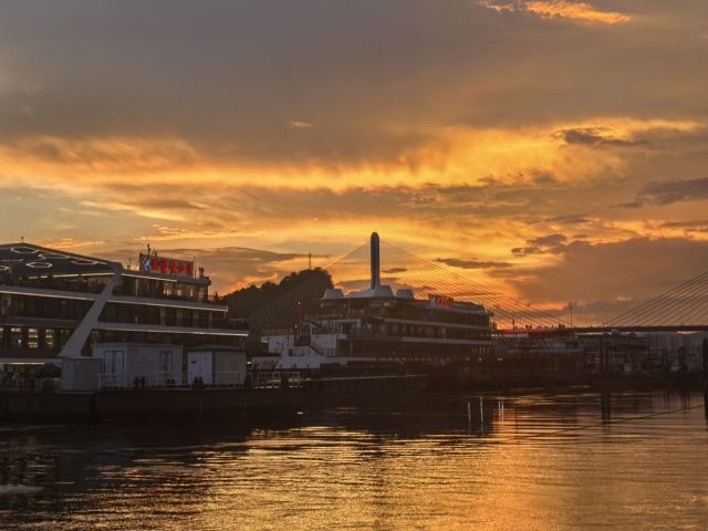 交运长江夜游旅行图片 2