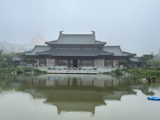 人间弥勒旅行图片 2
