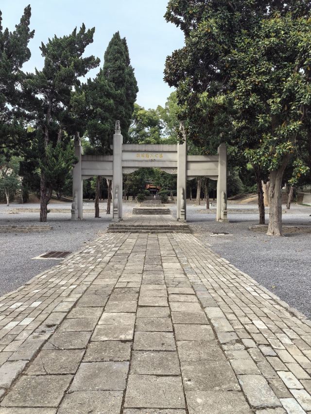 辽王墓旅行图片 1