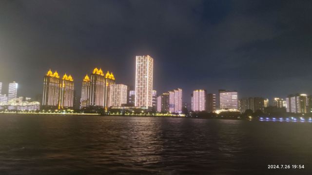 武昌江滩旅行图片 7