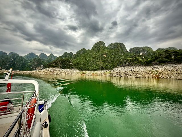 万峰湖红椿船舶旅游乘船区旅行图片 1