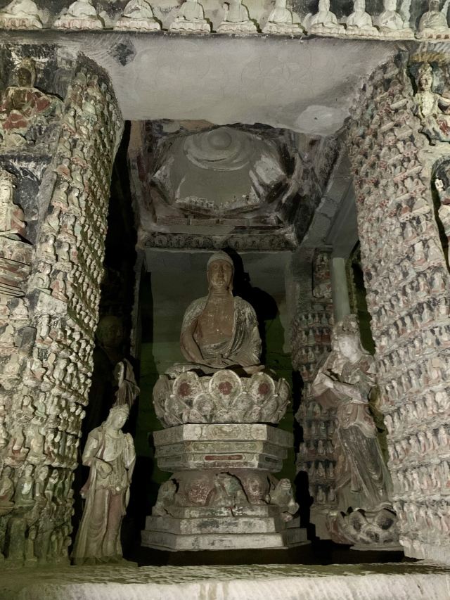 钟山石窟旅行图片 1