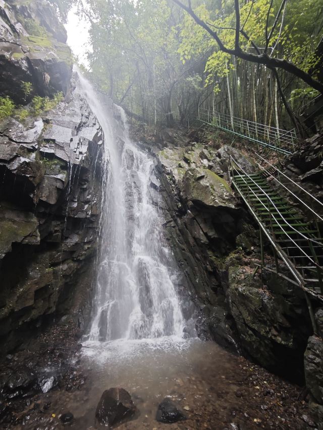 藏龙百瀑旅行图片 1
