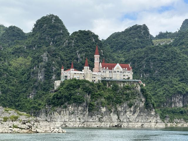 万峰湖红椿船舶旅游乘船区旅行图片 2