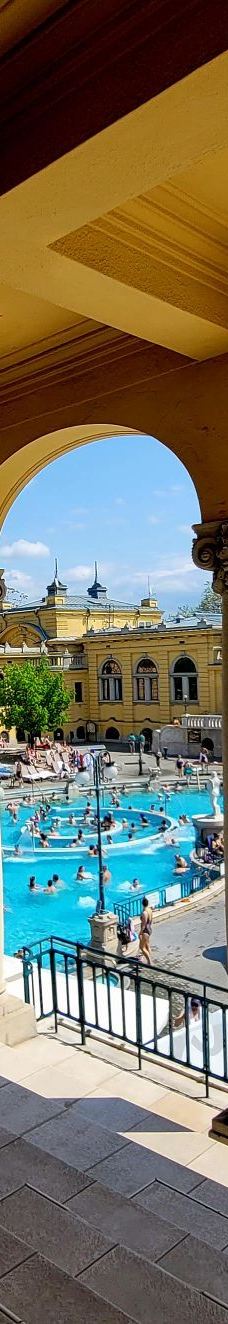 布达佩斯-YoYo_5Y8R4L7G