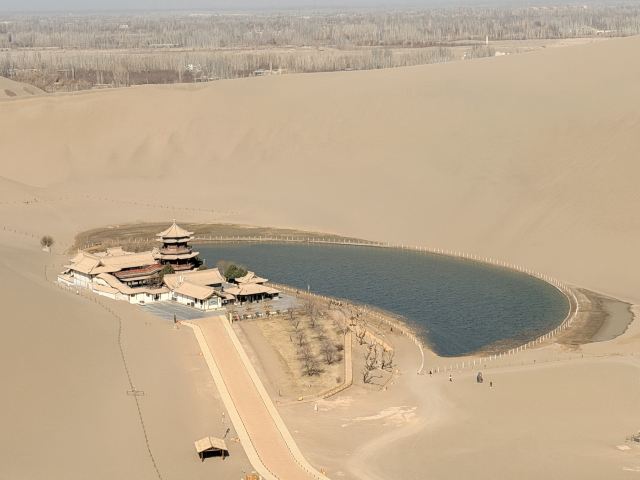 鸣沙山月牙泉旅行图片 1