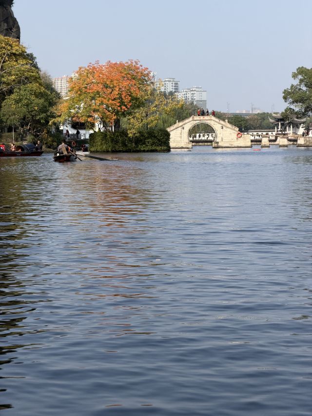 绍兴东湖风景区旅行图片 1