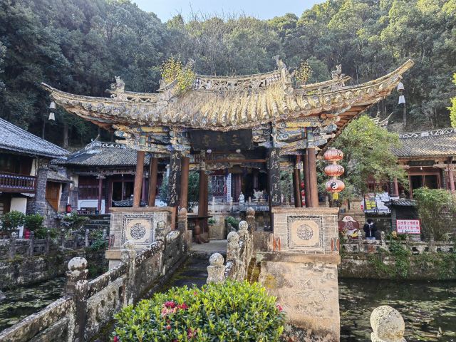巍宝山景区旅行图片 1